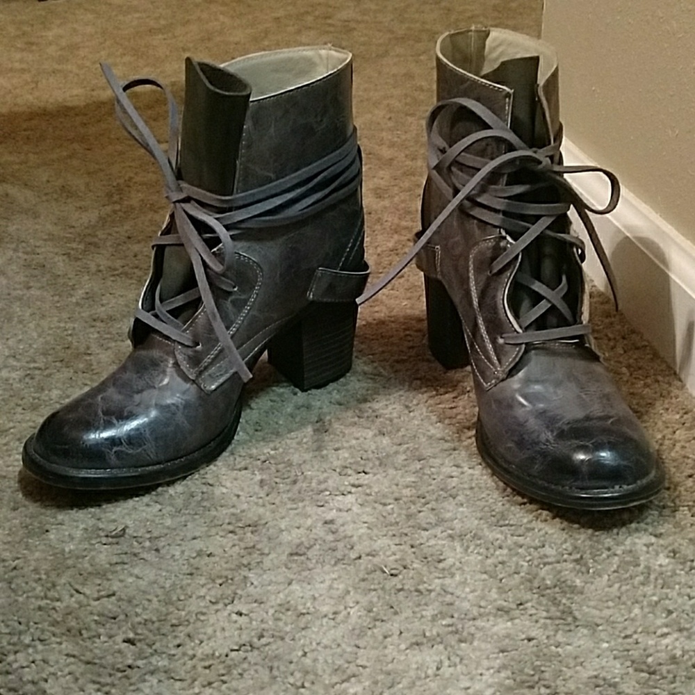 Woman's boots